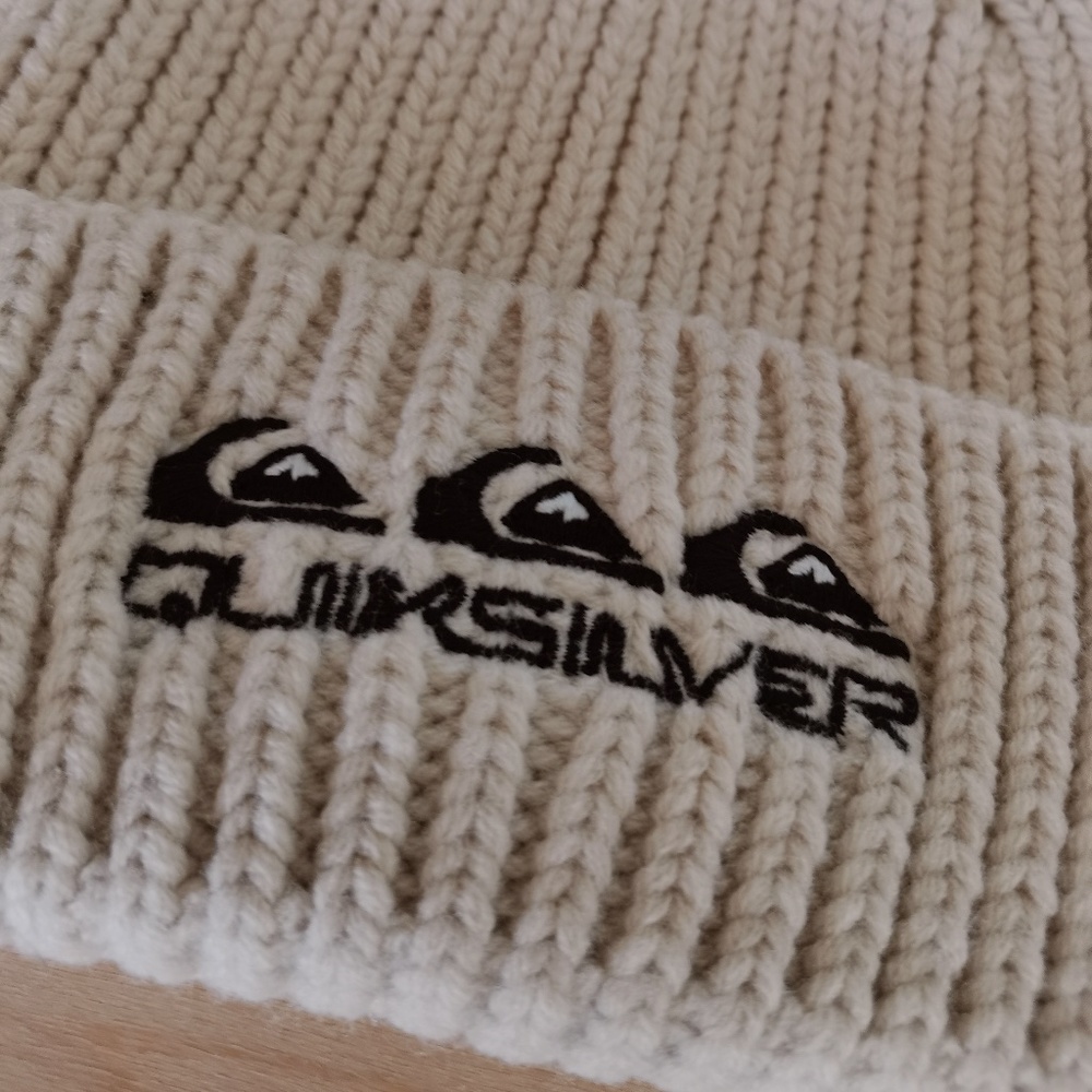 Quiksilver The Pom beanie  (OS) - Picture 4 of 11